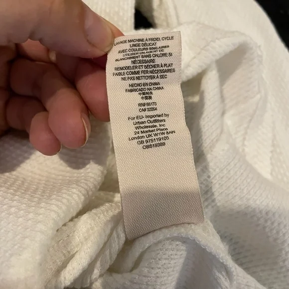 Waffle Knit White Long Sleeve Top With Boho Pattern On Sleeve - Picture 14 of 15